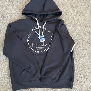 Never worn, great condition!